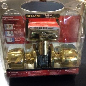 New Defiant keyed entry door set